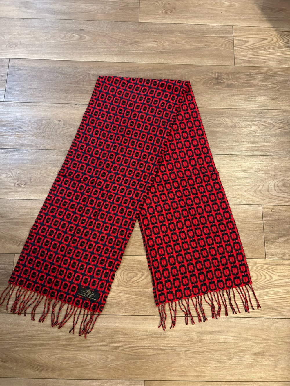 100% Cashmere Hand Tailored Scarf Made in Germany Red Black